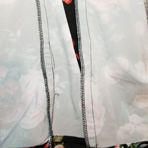 Into The AM Men's XL Black Floral Short Sleeve Button Up Retro Party City - Picture 6 of 8